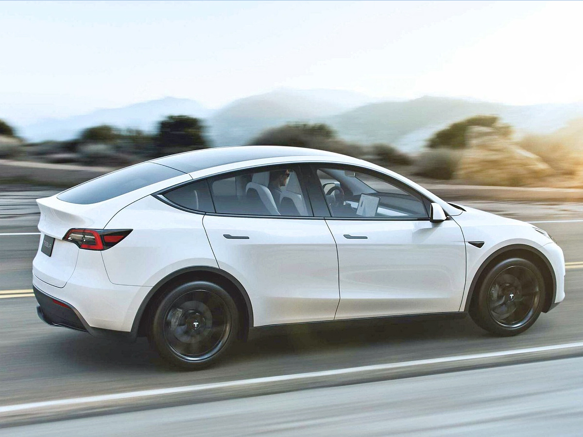 Tesla_20Model_20Cars_20Photos_2.jpg 3