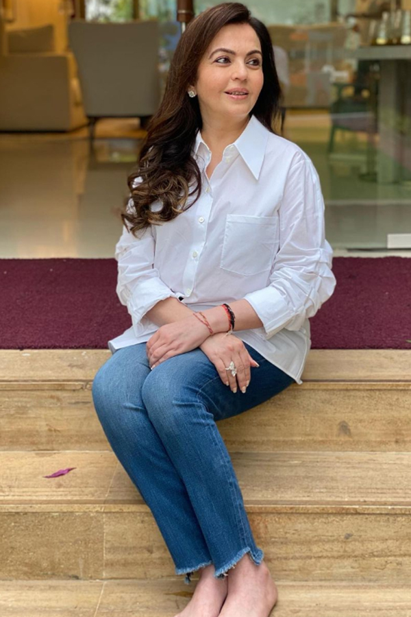 nita-ambani-07.jpg 10