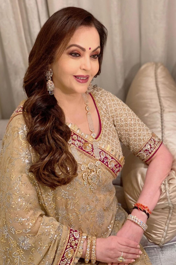 nita-ambani-12.jpg 15