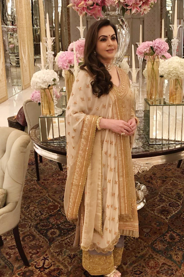 nita-ambani-19.jpg 22