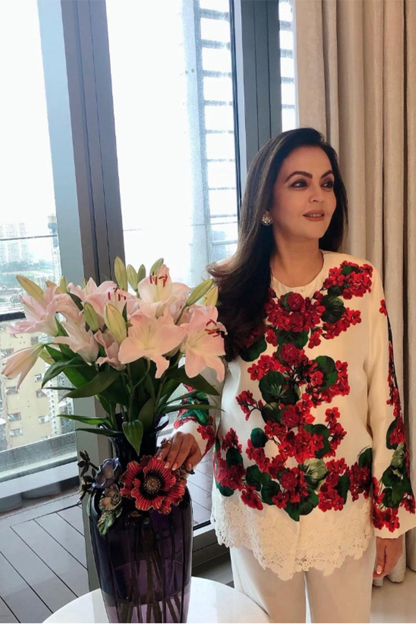 nita-ambani-21.jpg 24