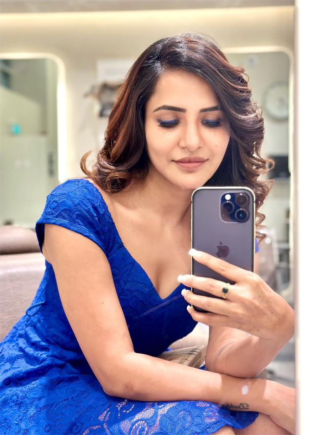 Ashu_20Reddy_20Trending_20Latest_20Photos-19.jpg 19
