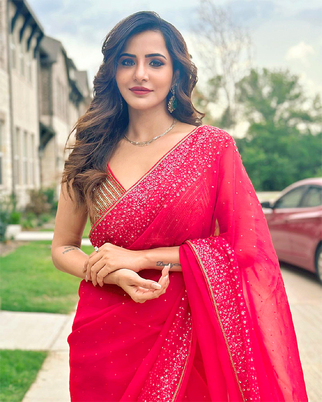 Ashu_20Reddy_20Trending_20Latest_20Photos-8.jpg 8