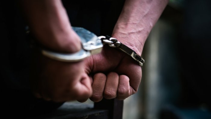 arrest-istock-1-1024931-1630257269-1088729-1646632696-1089743-1646837646-1093996-1648042037-1095627-1648502671-1176290-1672327199.jpg