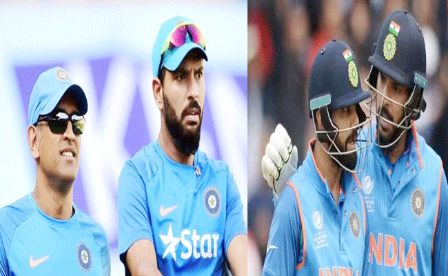 dhoni-yuvi-kohli.gif