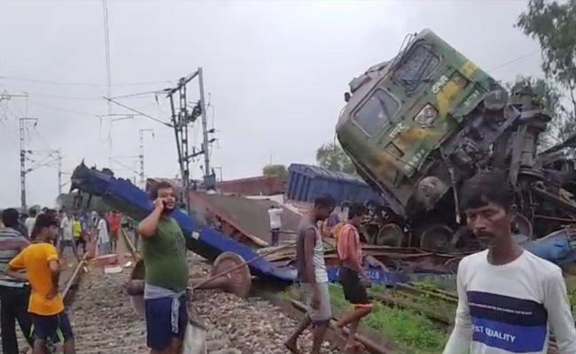 Two-Goods-Trains-Collied.jpg