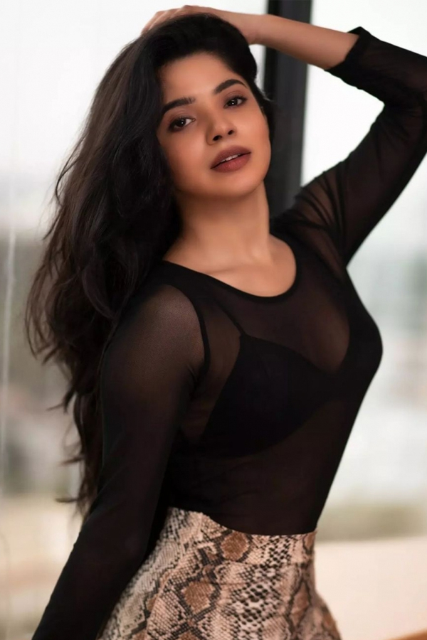 divya-bharathi-14.jpg 10