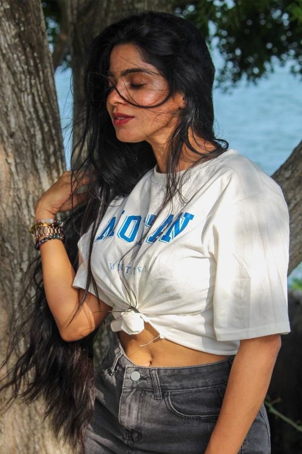 divya-bharathi-17.jpg 6