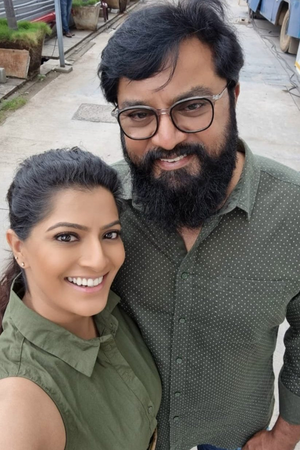 05-sarathkumar-varalakshmi.jpg 5