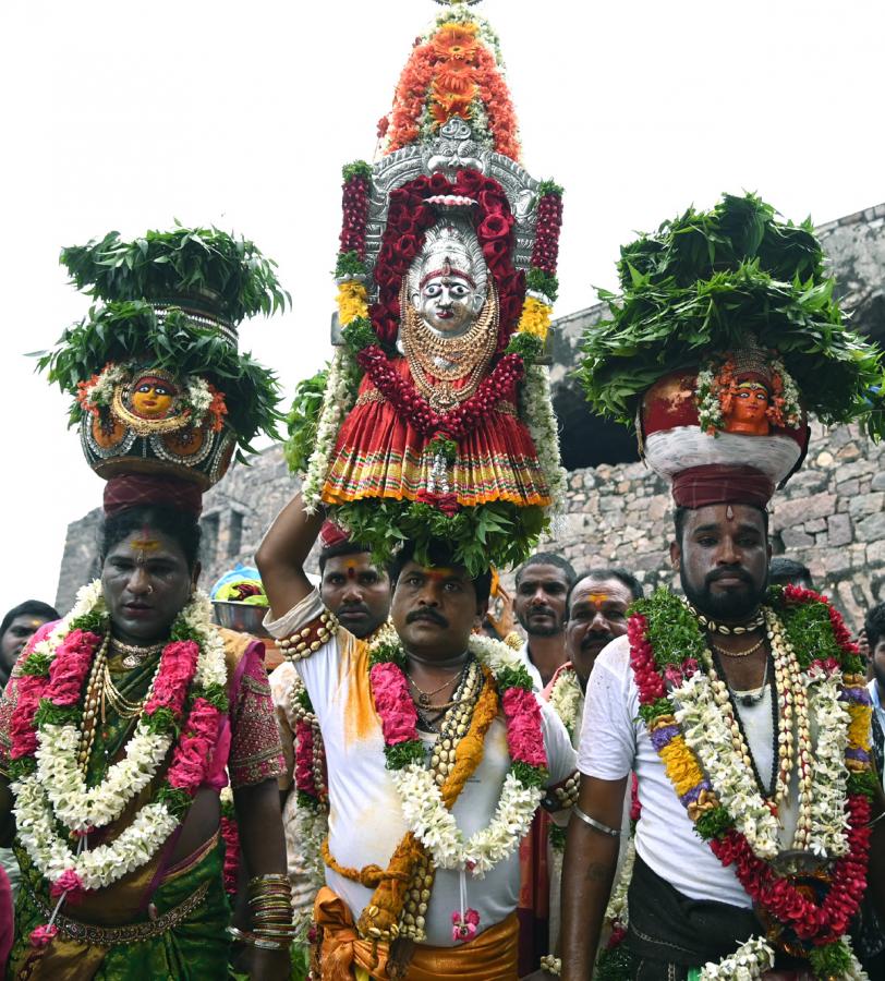 Golconda_20Bonalu_202023_20Pics-29.jpg 26