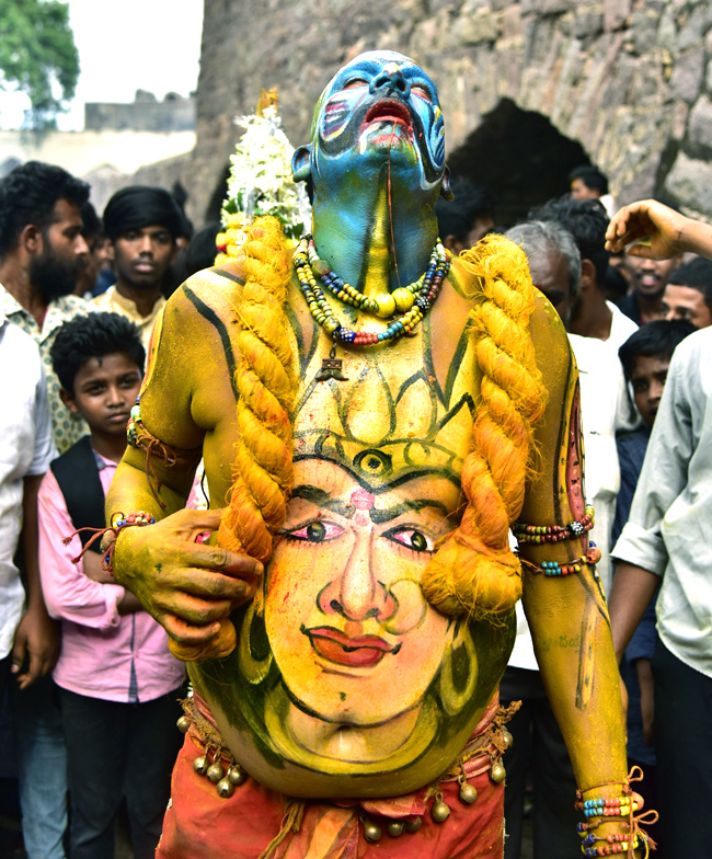 Golconda_20Bonalu_202023_20Pics-31.jpg 28