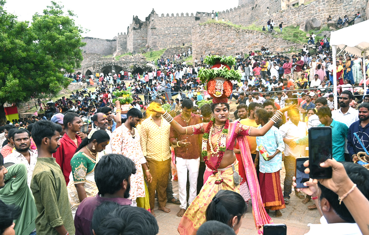 Golconda_20Bonalu_202023_20Pics-38.jpg 35