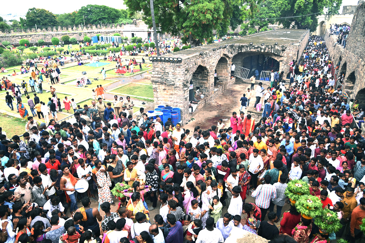 Golconda_20Bonalu_202023_20Pics-4.jpg 4