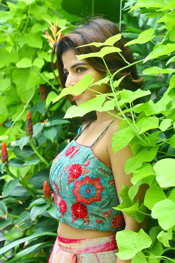 iswarya_20menon_20latest_20photos-25.jpg 22