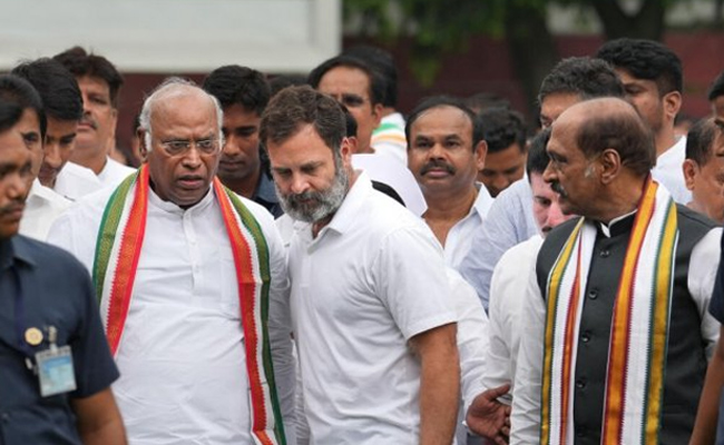 Rahul-Telangana-Election-St.jpg