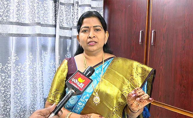 Taneti-Vanita-Slams-Eenadu.jpg