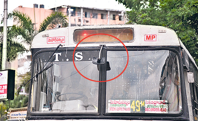Third-Mirror-In-RTC-To-Avoid-Accident.jpg