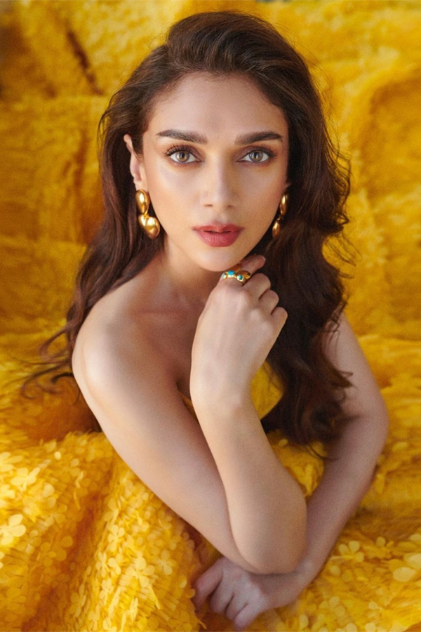 aditi-rao-hydari-photos-07.jpg 7