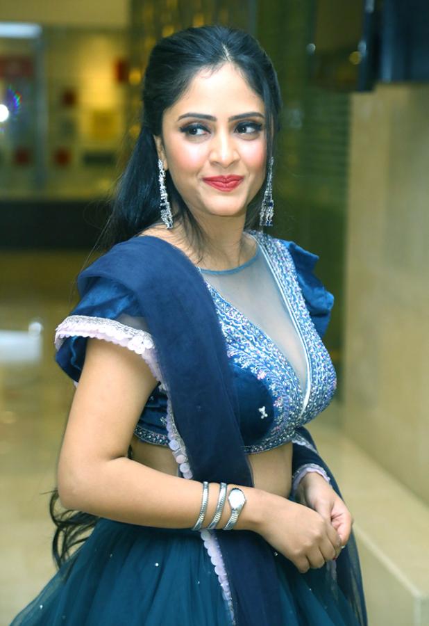 Actress_20Sania_20Thakur_20PhotoShot-19.jpg 18