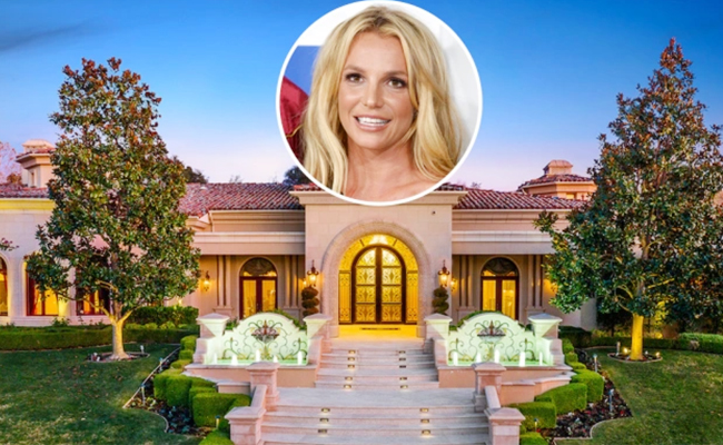 001-Britney-Spears-Buys-Sprawling-Calabasas-Mansion.jpg 1