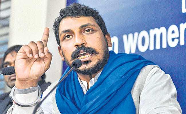 AZAD.gif