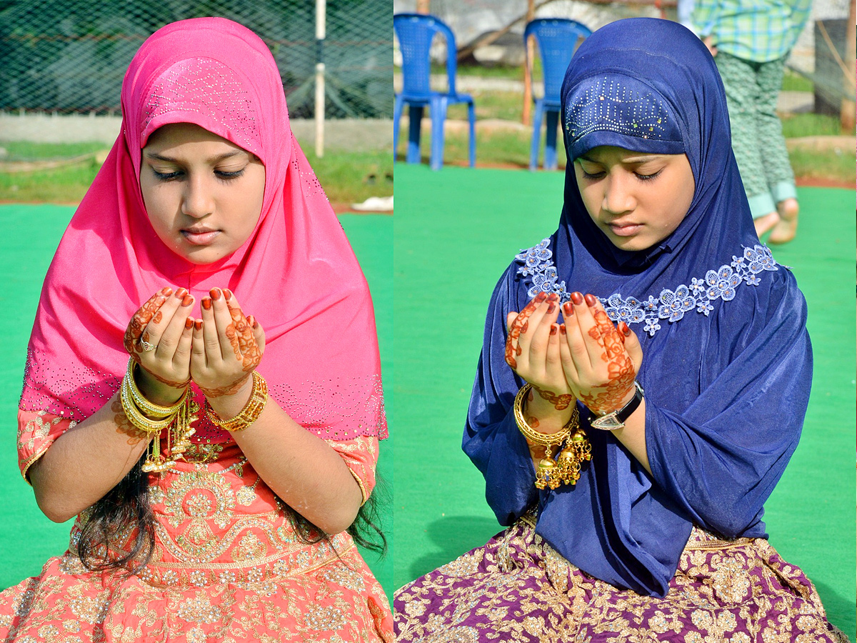 Bakrid_20Celebrations_20at_20Vijayawada_20Indira_20Gandhi_20Municipal_20Stadium_20Photos_16.jpg 17