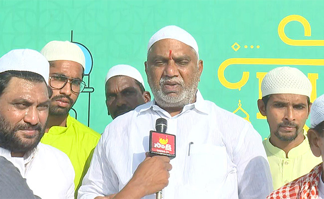 Muslims-Special-Prayers-In-Vijayawada.jpg