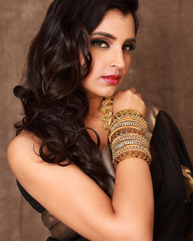 Telugu_20Anchor_20Shyamala_20Saree_20Stills-21.jpg 20