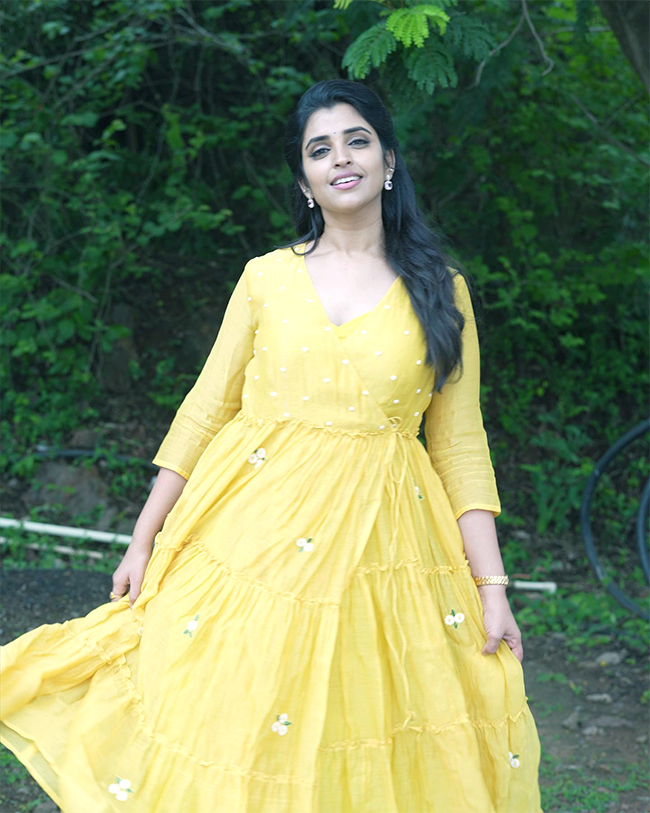 Telugu_20Anchor_20Shyamala_20Saree_20Stills-6.jpg 6