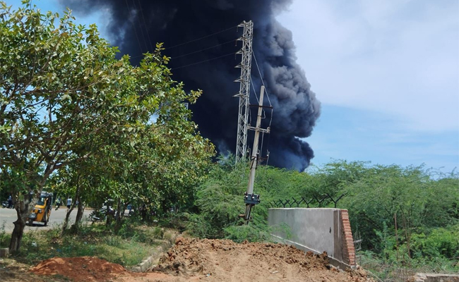 Fire_20Accident_20In_20Atchutapuram_20Pharma_20Company.jpg
