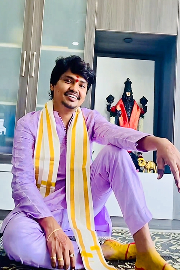 Jabardasth_20Kevvu_20Karthik_20Marriage_20Photos_8.jpg 9