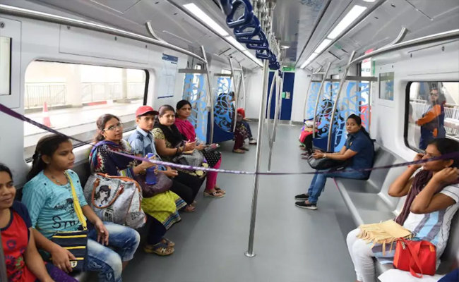 students-at-metro.jpg