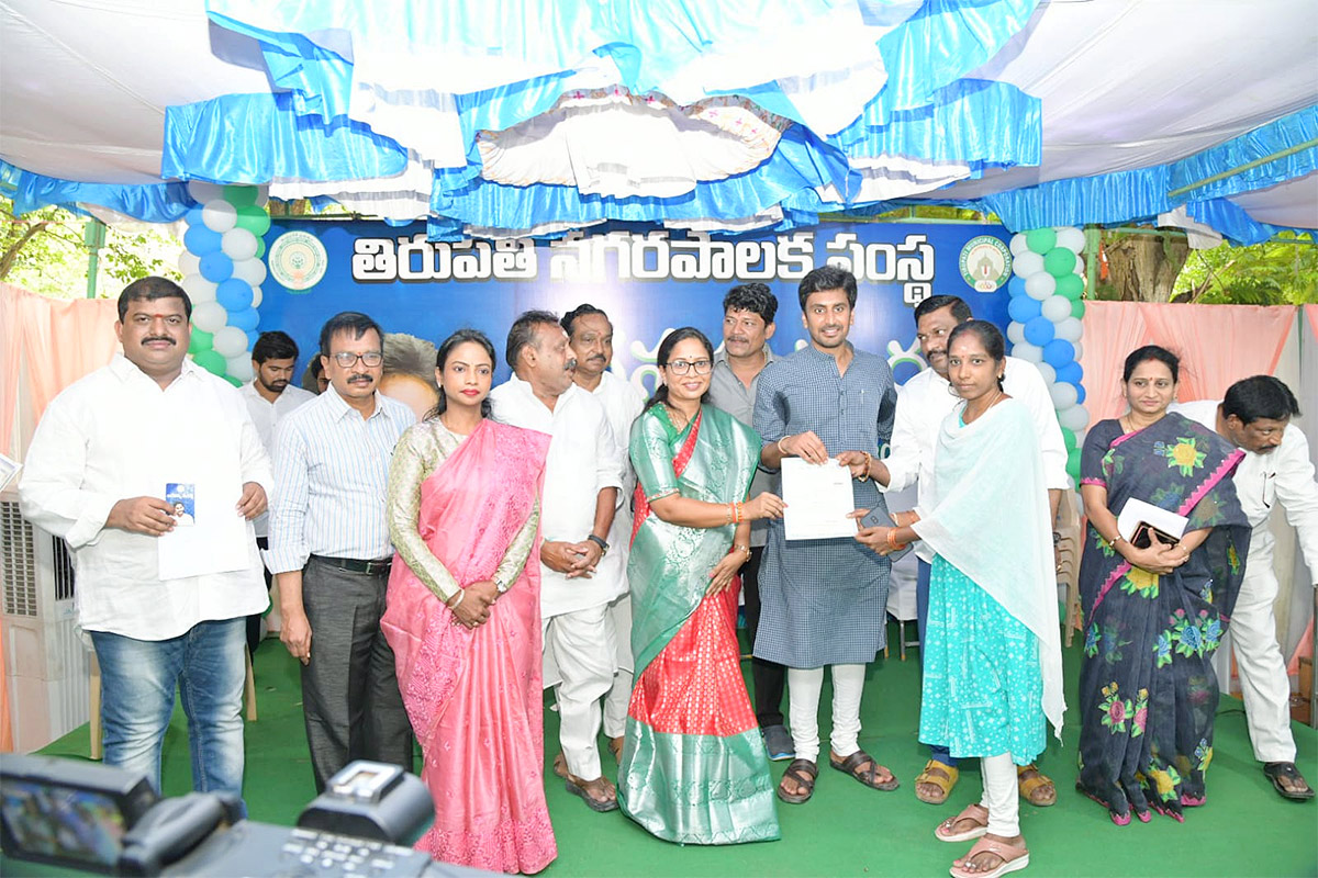AP_20CM_20YS_20Jagan_20Launches_20Jagananna_20Suraksha_20Pics-13.jpg 13