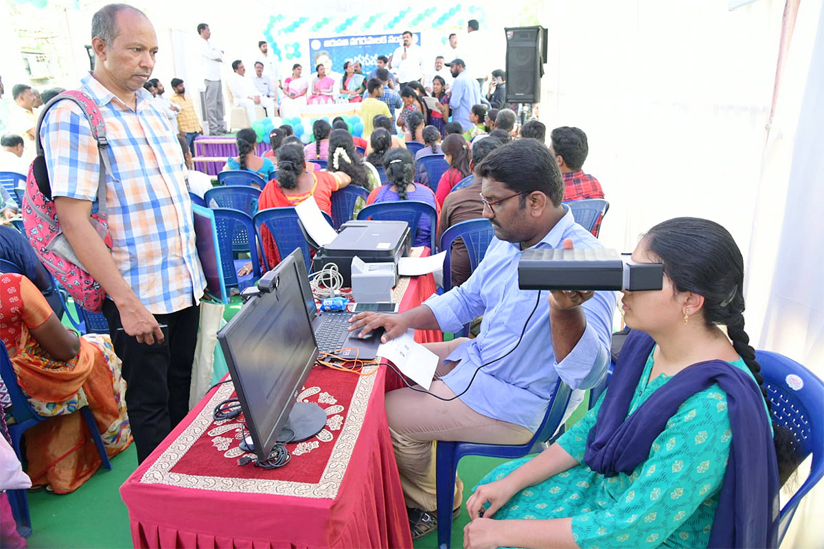 AP_20CM_20YS_20Jagan_20Launches_20Jagananna_20Suraksha_20Pics-19.jpg 19