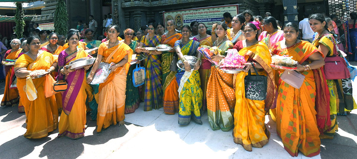 Shakambari_20Utsavalu_20Started_20in_20Vijayawada-15.jpg 15