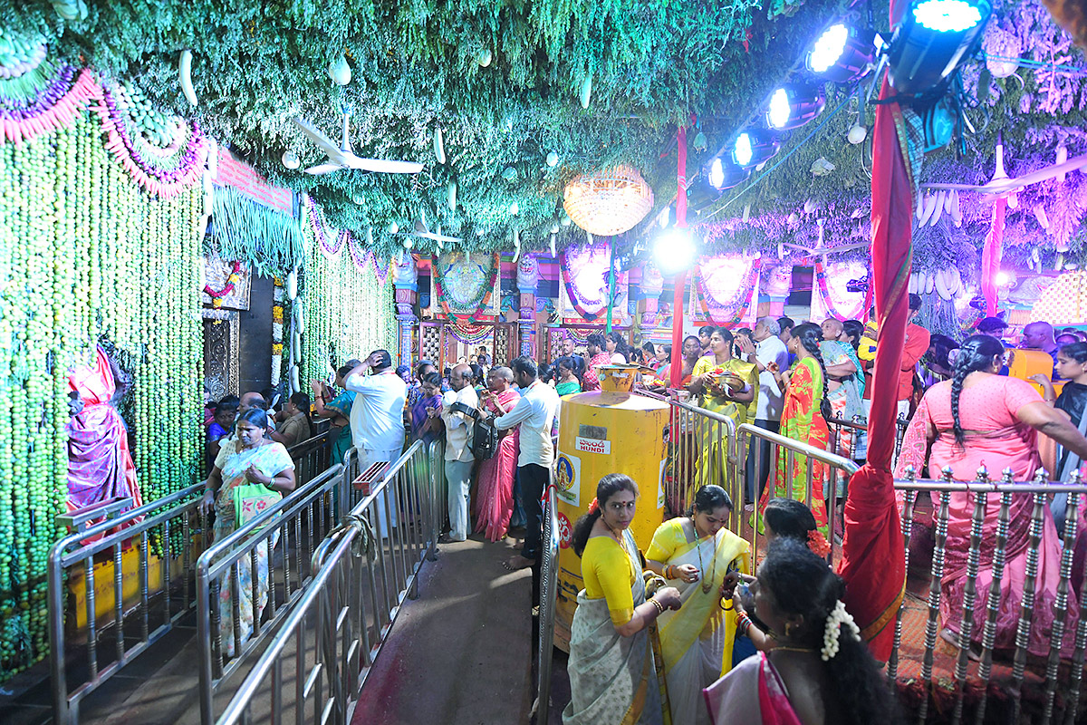 Shakambari_20Utsavalu_20Started_20in_20Vijayawada-42.jpg 42