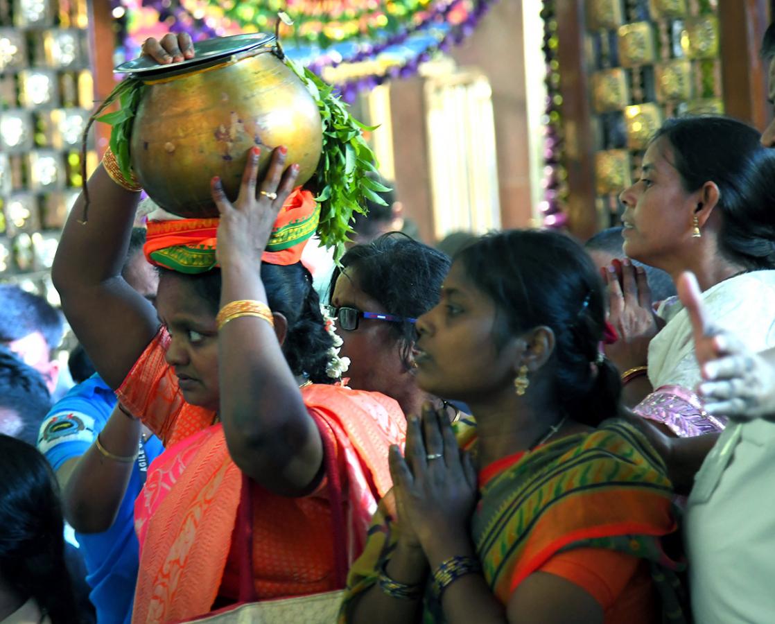 Shakambari_20Utsavalu_20Started_20in_20Vijayawada-43.jpg 43