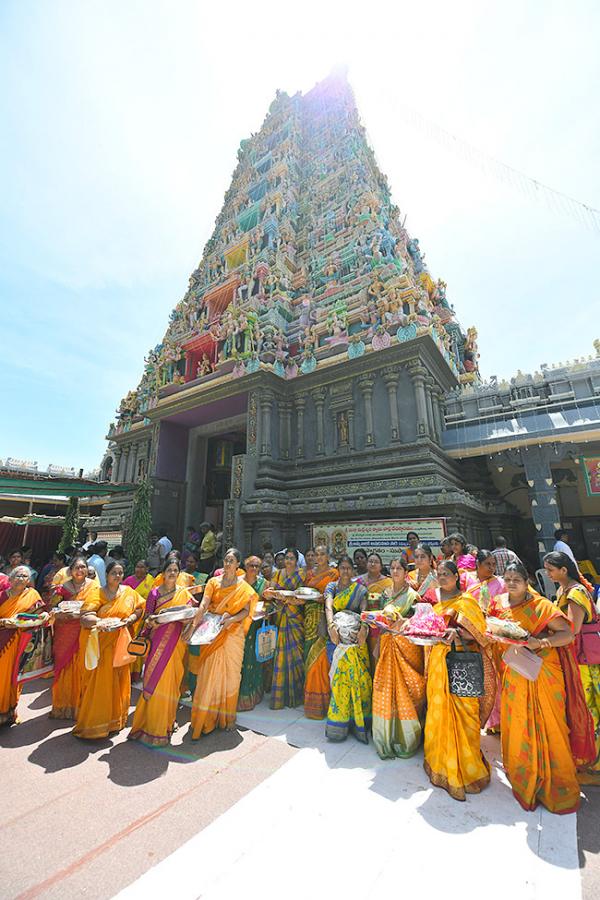 Shakambari_20Utsavalu_20Started_20in_20Vijayawada-8.jpg 8