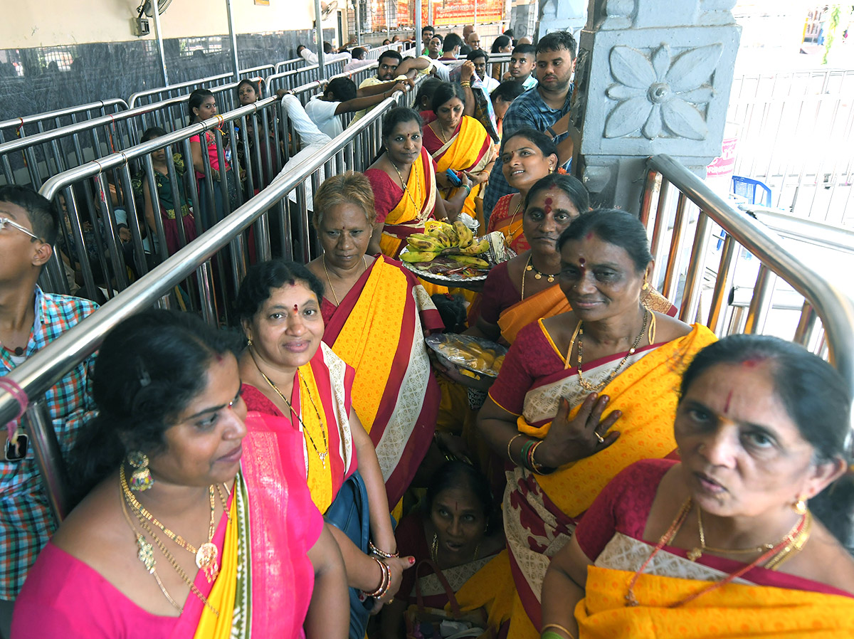 Shakambari_20Utsavalu_20Started_20in_20Vijayawada-9.jpg 9