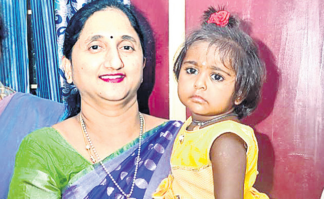 collector-madhavi-latha.jpg