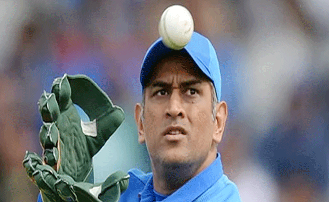 ms-dhoni.gif
