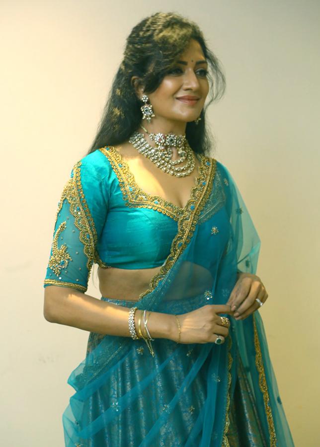 Actress_20Vimala_20Raman_20New_20Pics_20at_20Rudrangi_20Movie-3.jpg 3