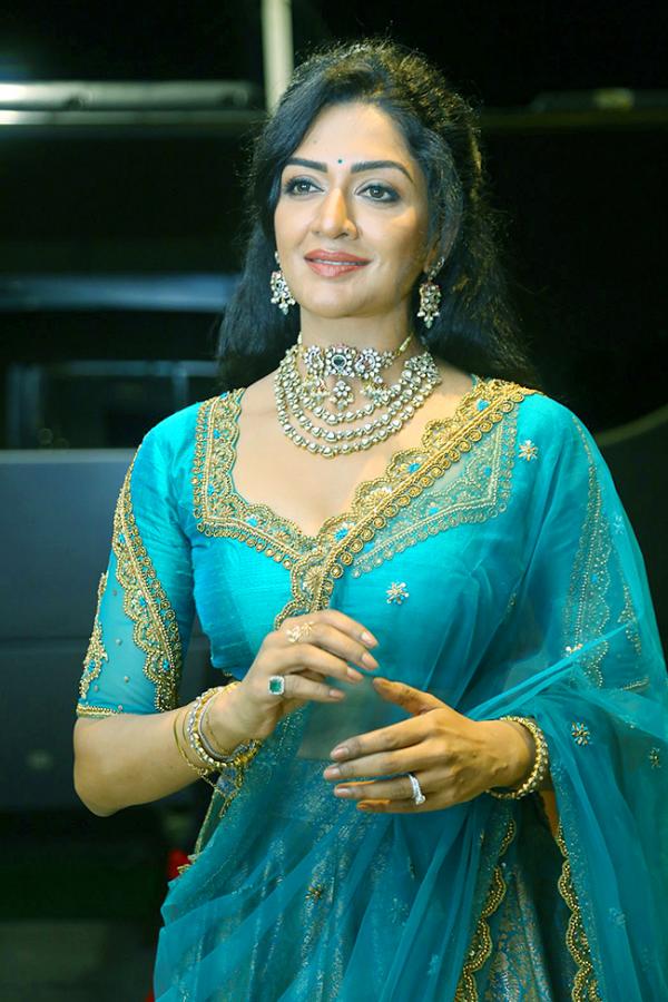 Actress_20Vimala_20Raman_20New_20Pics_20at_20Rudrangi_20Movie-47.jpg 41