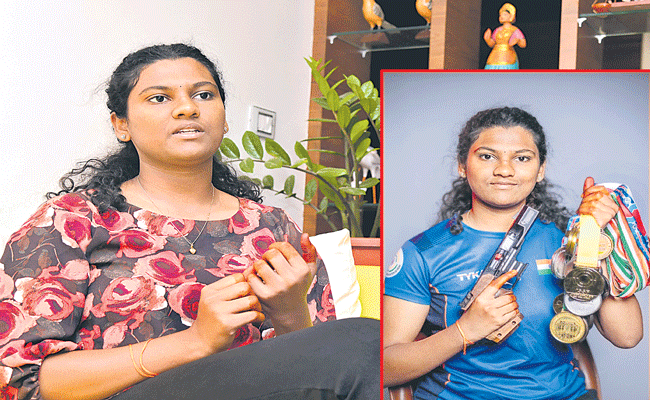 Meghana-Shooter-MON_9751.gif
