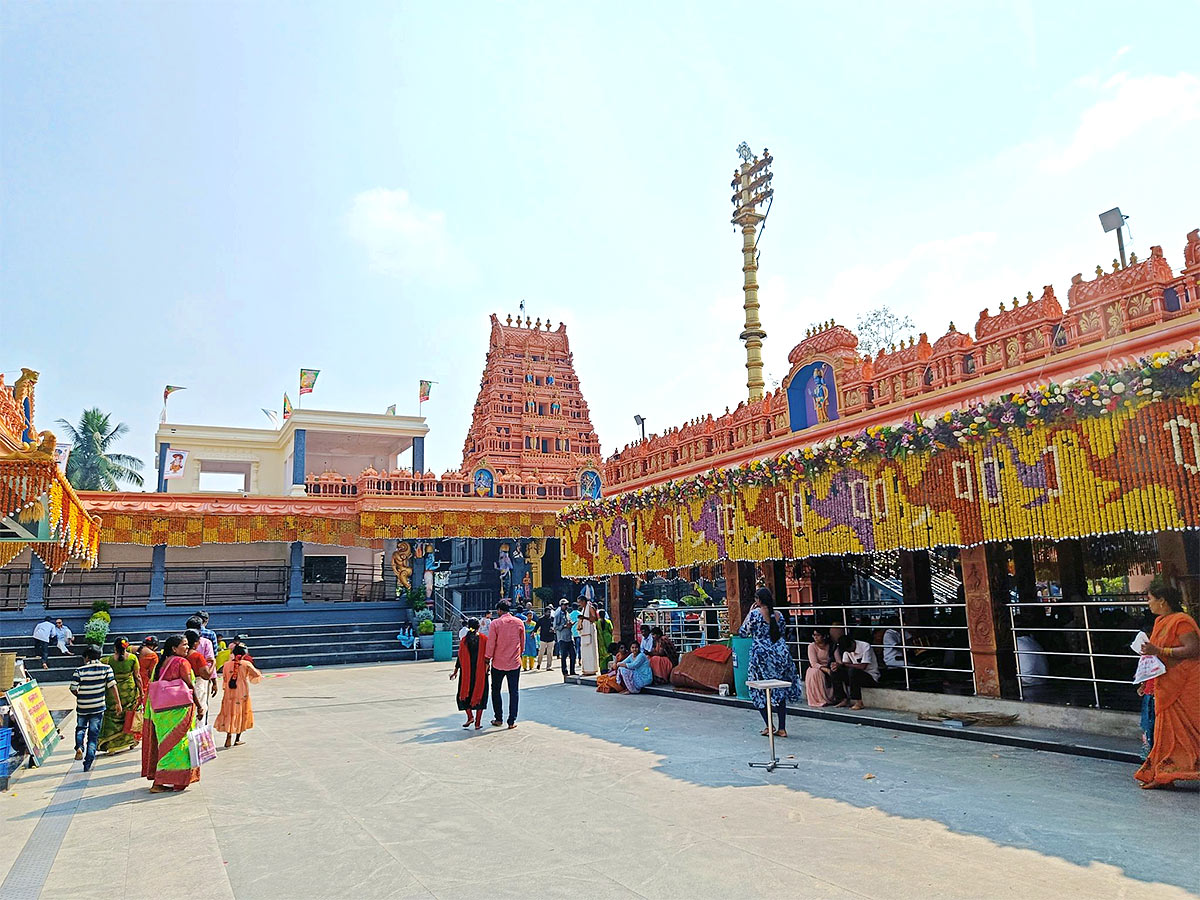Vadapalli-Temple.jpg 16