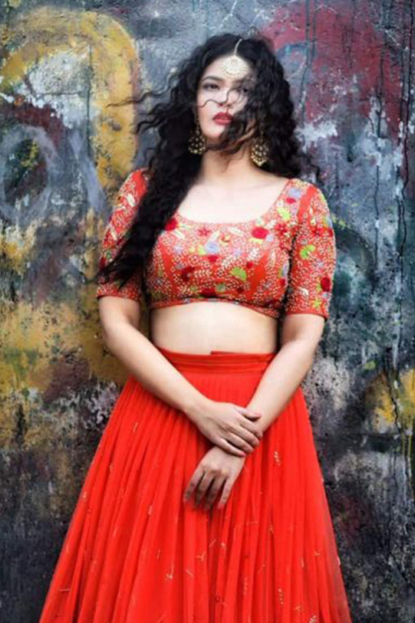 actress-kalpika-ganesh-10.jpg 10