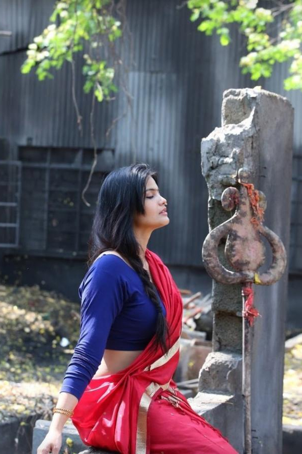 actress-kalpika-ganesh-25.jpg 25
