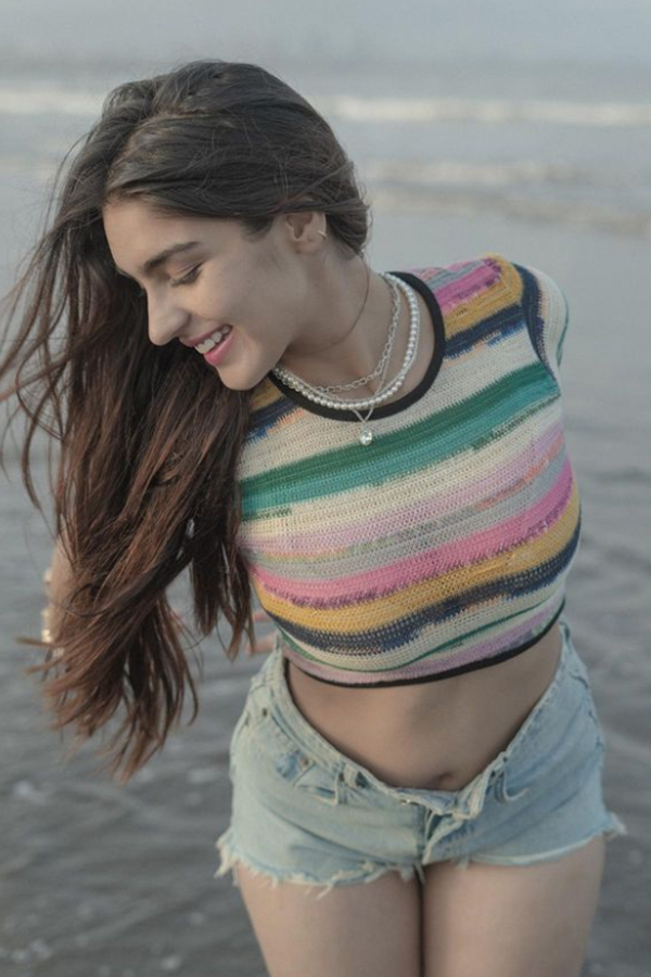 yukti-thareja-15.jpg 15