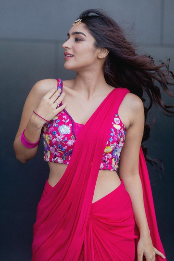 yukti-thareja-19.jpg 19