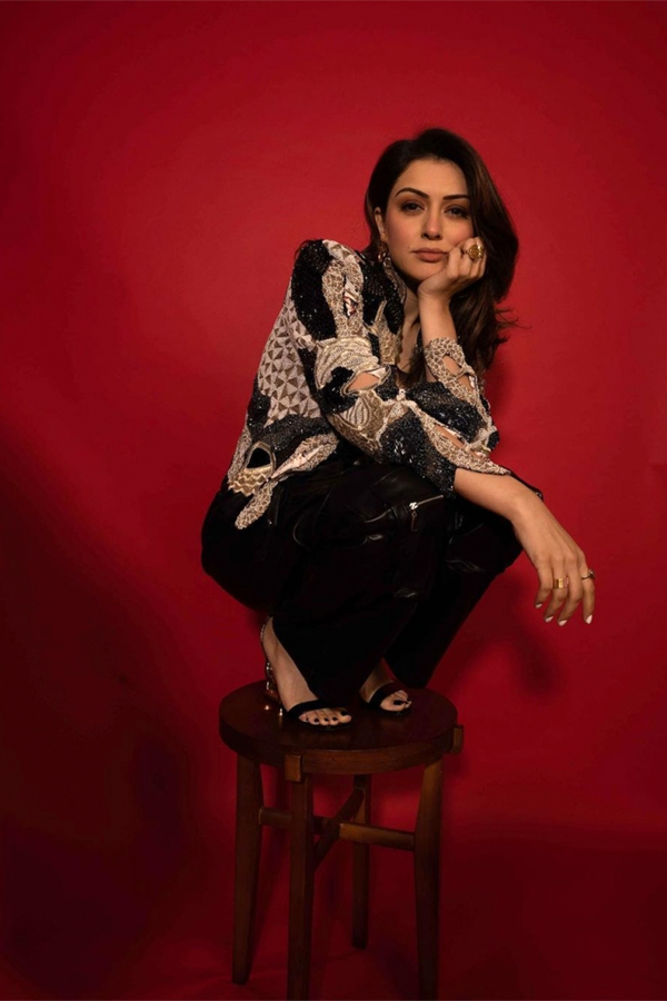 Hansika-Motwani-08.jpg 8